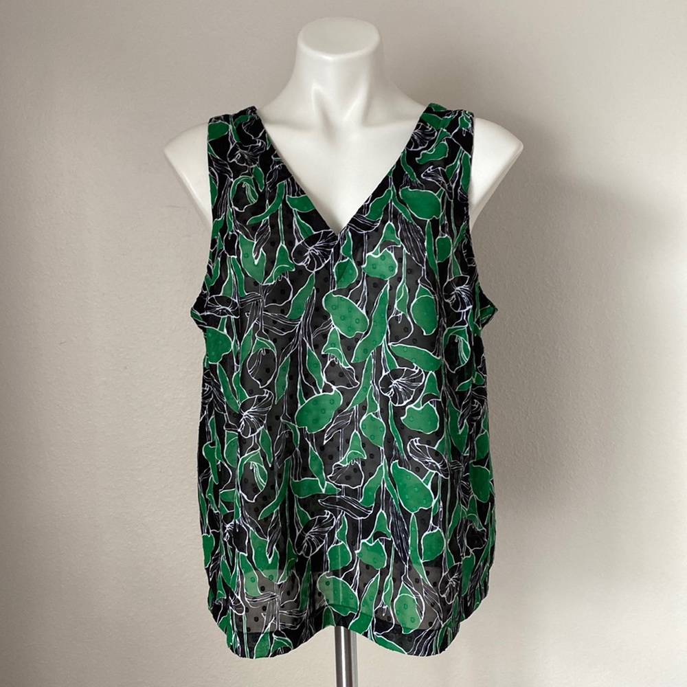 a new day Floral V-Neck Summer Sleeveless Green Top Size XL